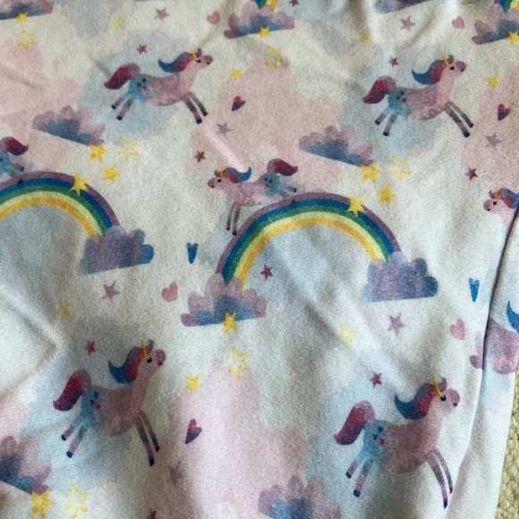 Mama Cheetah Velcro Swaddle. •lightly used •great condition - Picture 5 of 6